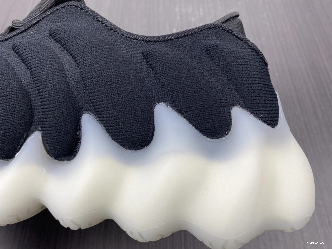 YEEZY H68031 400 ADIDAS 0920
